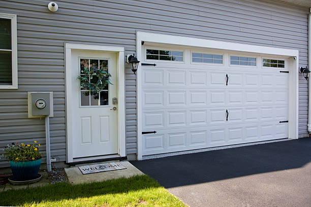 24/7 Emergency Garage Door Roller Replacement experts in Surrey, ND